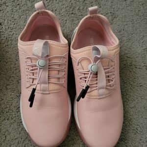 Clove Sneakers